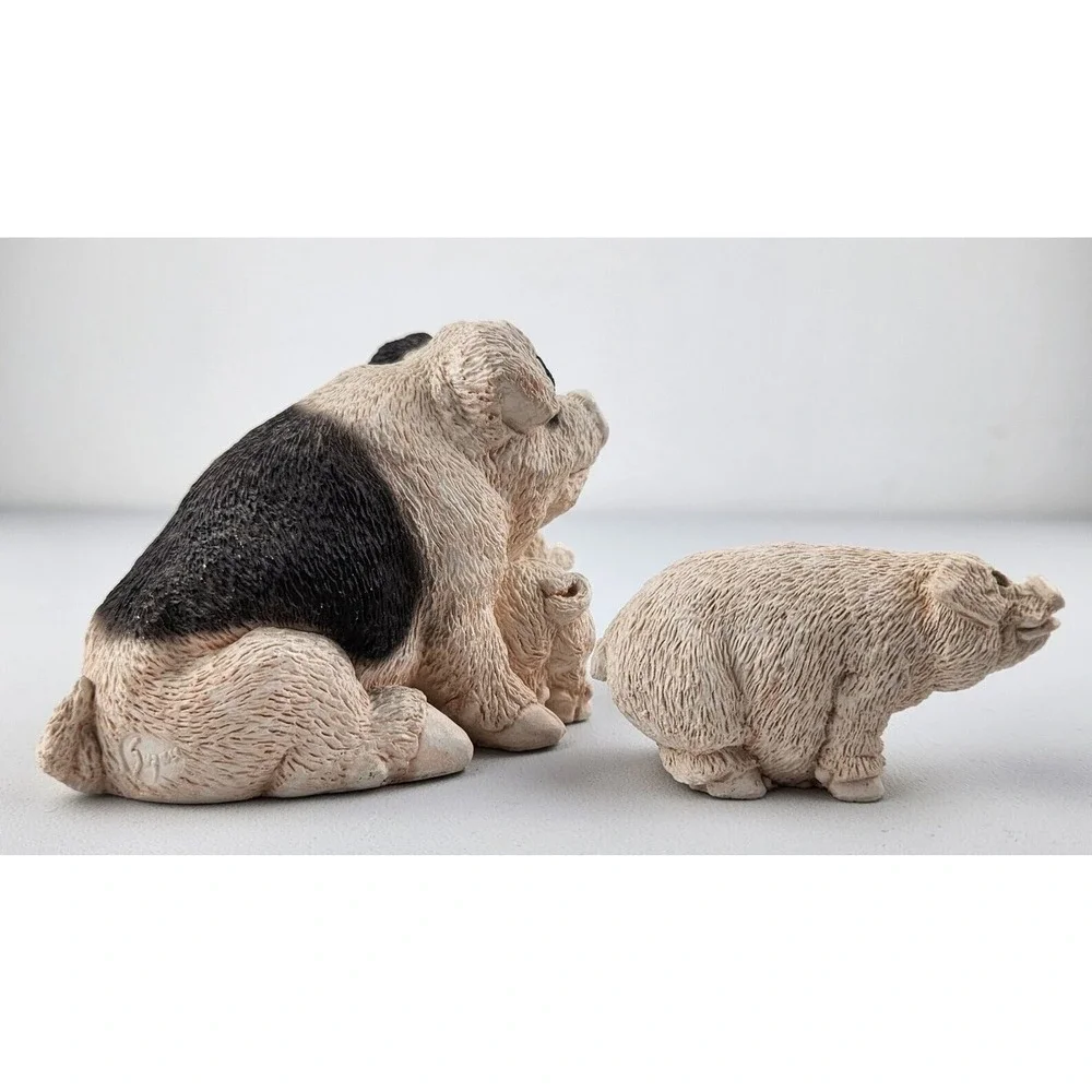 Stone Critters‎ Mama & Piglet  Pig Figurines HAMPSHIRE PIGS Farm Animal